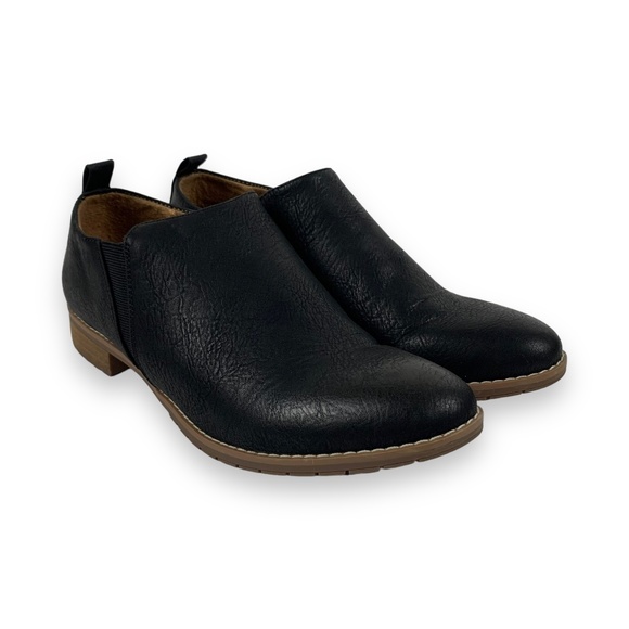 Sofft Shoes Sofft Eurosoft Willet Black Vegan Leather Casual Slip